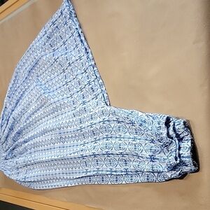 BHOOM Size Unknown Blue & White Patterned Harem Pants, Elasticized Waist, EUC